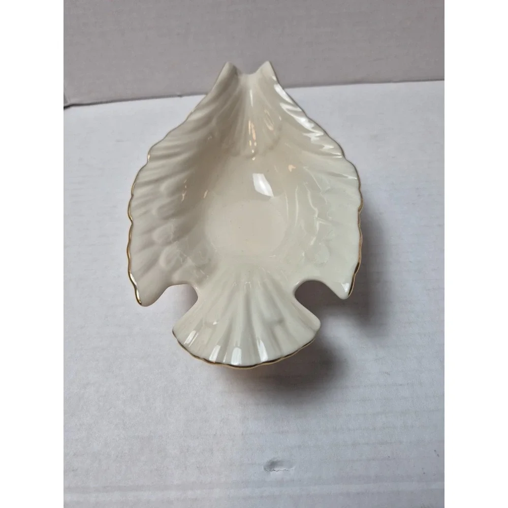 Lenox Ivory Bone China Dove Figural Bowl Gold Trim Made in USA Peace Bird‎ Candy